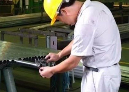 構造 鋼管 鋼穴 6m 長さ 太陽光構造部品 フェンスポスト