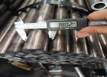 16Mn熱交換器 鋼管 0.7-30MM 壁厚み オーダーメイド長さ