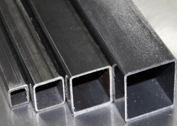 建設および機械用の正方形断面形状およびQ195-235グレードの熱間圧延鋼管